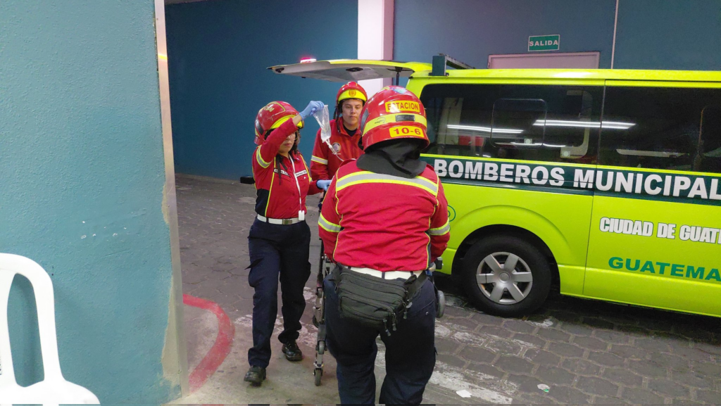 Motorista fallece tras accidente con tráiler en la zona 11 