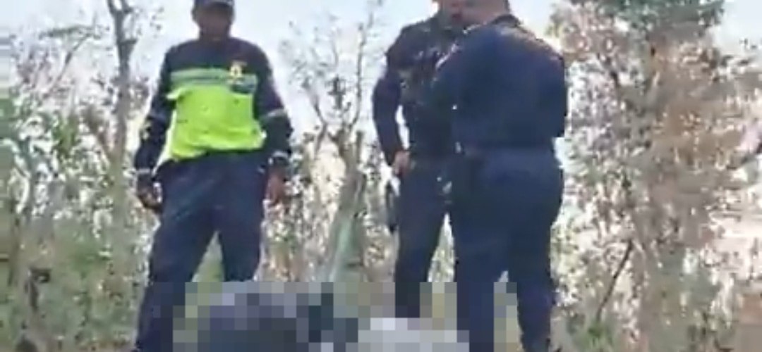 Hallan cuerpo envuelto en bolsas y costales a un costado de la ruta a Palencia