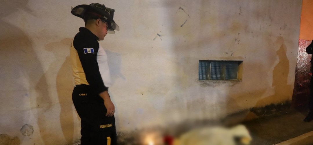 Hallan a hombre fallecido en la vía pública en zona 11
