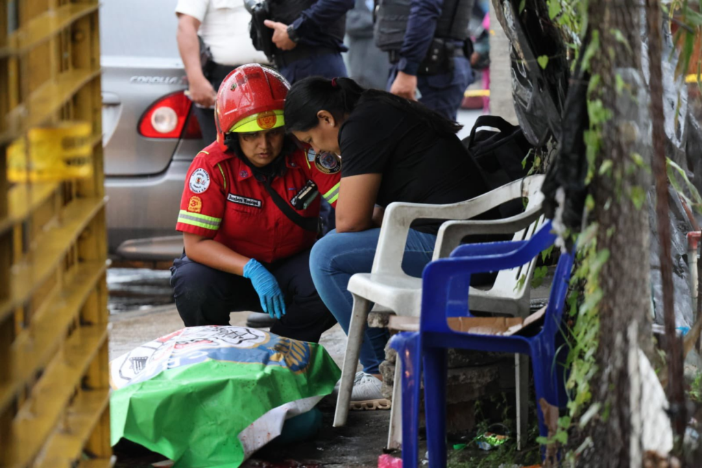 Localizan a hombre con múltiples heridas de bala en zona 18
