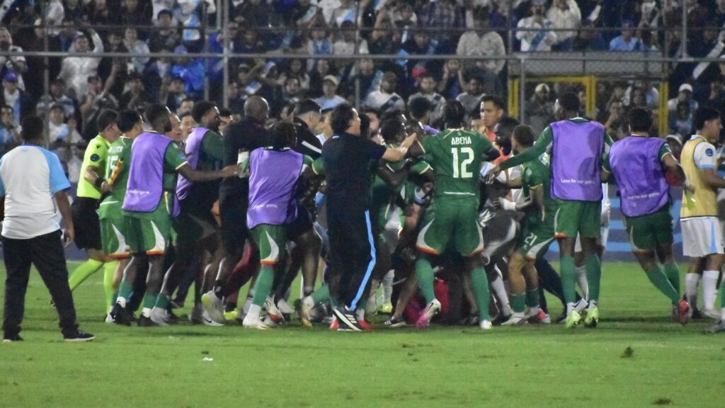 Estas son las sanciones de Concacaf contra jugadores de Surinam tras la trifulca en El Trébol