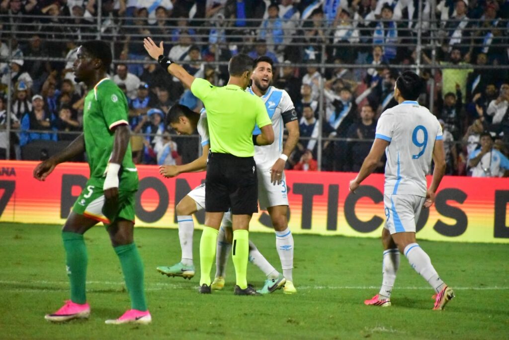 Estas son las sanciones de Concacaf contra jugadores de Surinam tras la trifulca en El Trébol