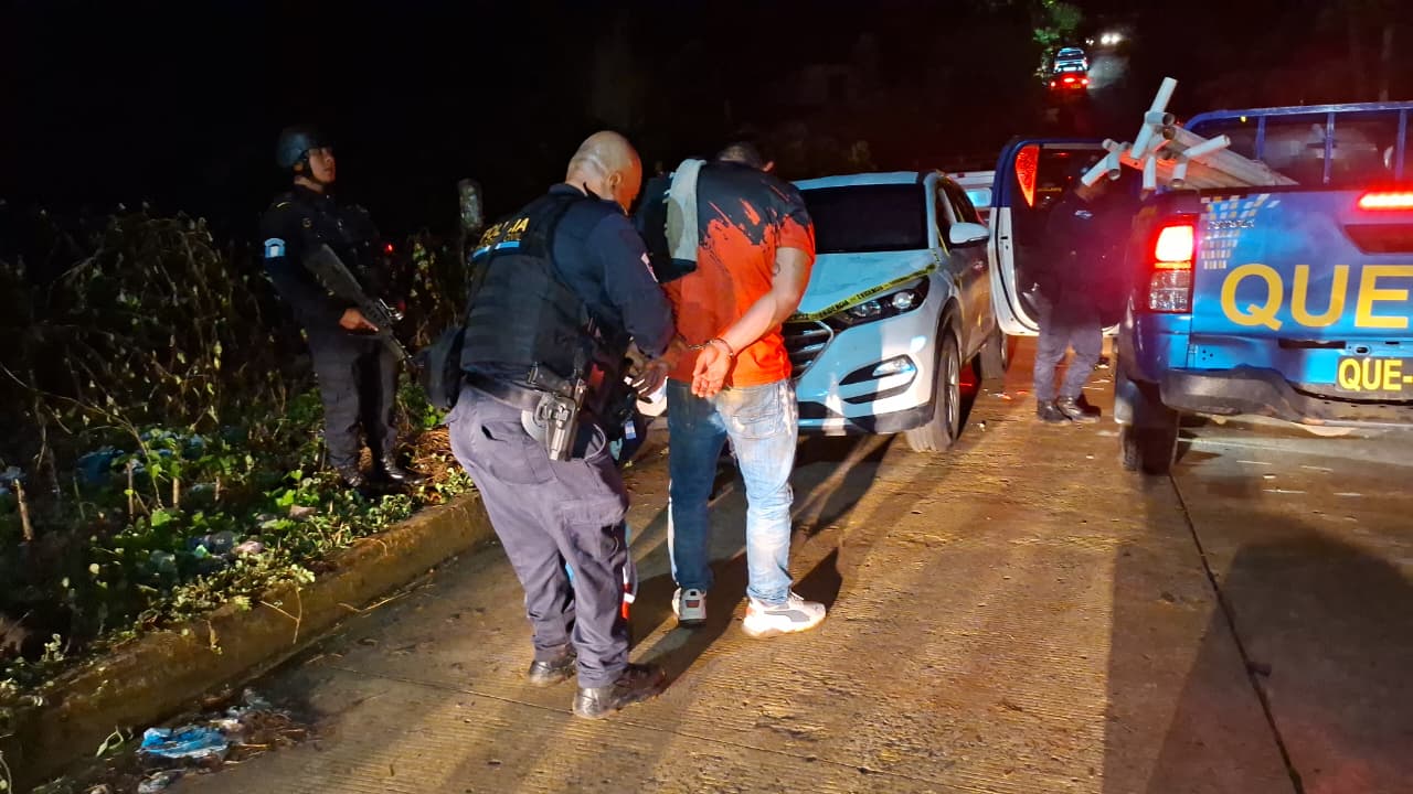 Localizan 168 paquetes de cocaína en compartimientos ocultos de un vehículo en Quetzaltenango
