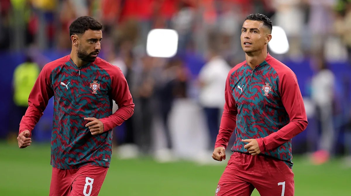 Bruno Fernandes defiende a Cristiano Ronaldo e hizo una petición a compañeros y aficionados
